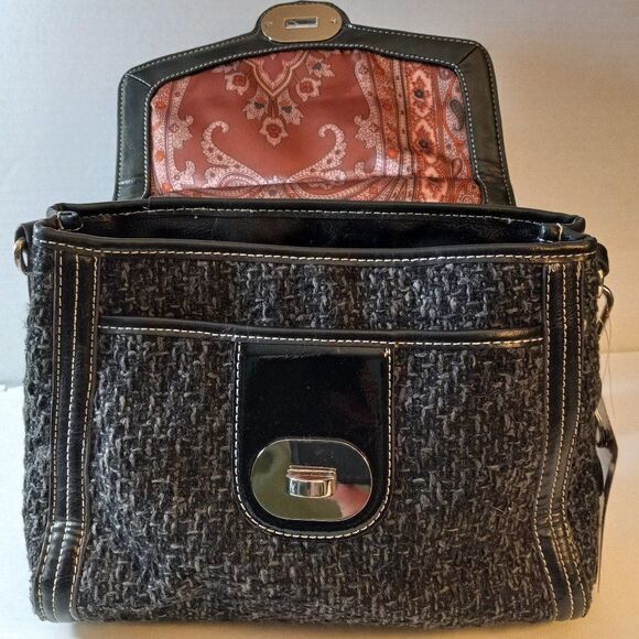 NWT Tignanello Signature Tweed Top Handle Black w/ Top Stitching Cottagecore - Picture 4 of 11